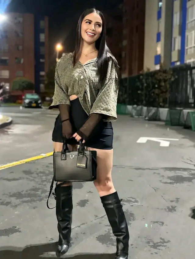 escort-media-73ed332c-c49e-47cc-93f3-e1657c7c61bc