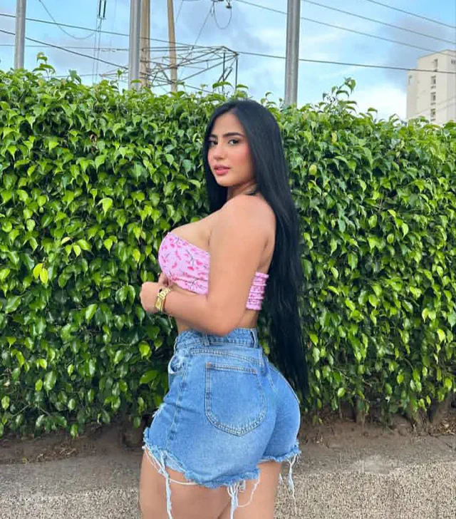 escort-media-74185de5-068a-431f-9cb1-bd7d2c6b14d3