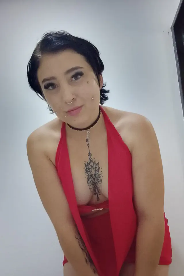 escort-media-7438219e-04e7-4c90-8ec3-7fd9356289a6