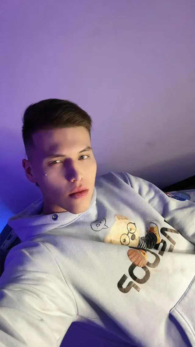 escort-media-74399ce4-40b2-4a84-0a8d-708d2a2e0700