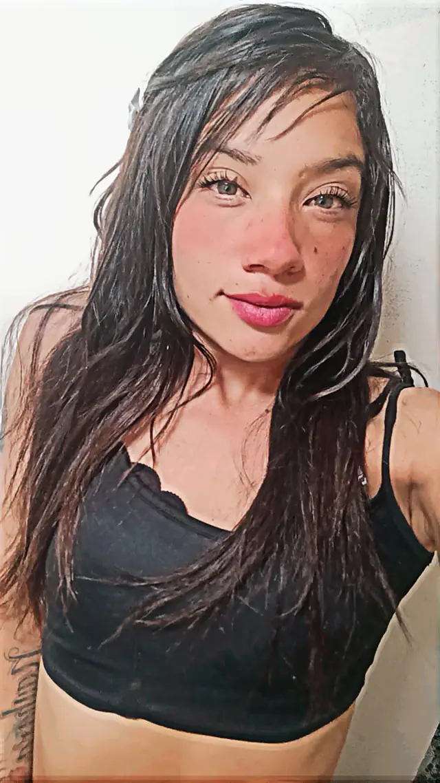 escort-media-747fef49-c376-4373-b735-851f63fcf48c