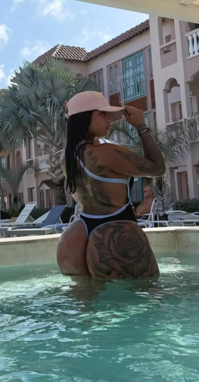 escort-media-7482e56a-e494-4bcc-9dd6-e830582f741d