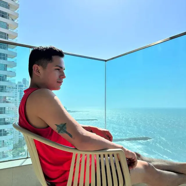 escort-media-7501a64a-84d8-40f9-95f4-98b63ebf259e