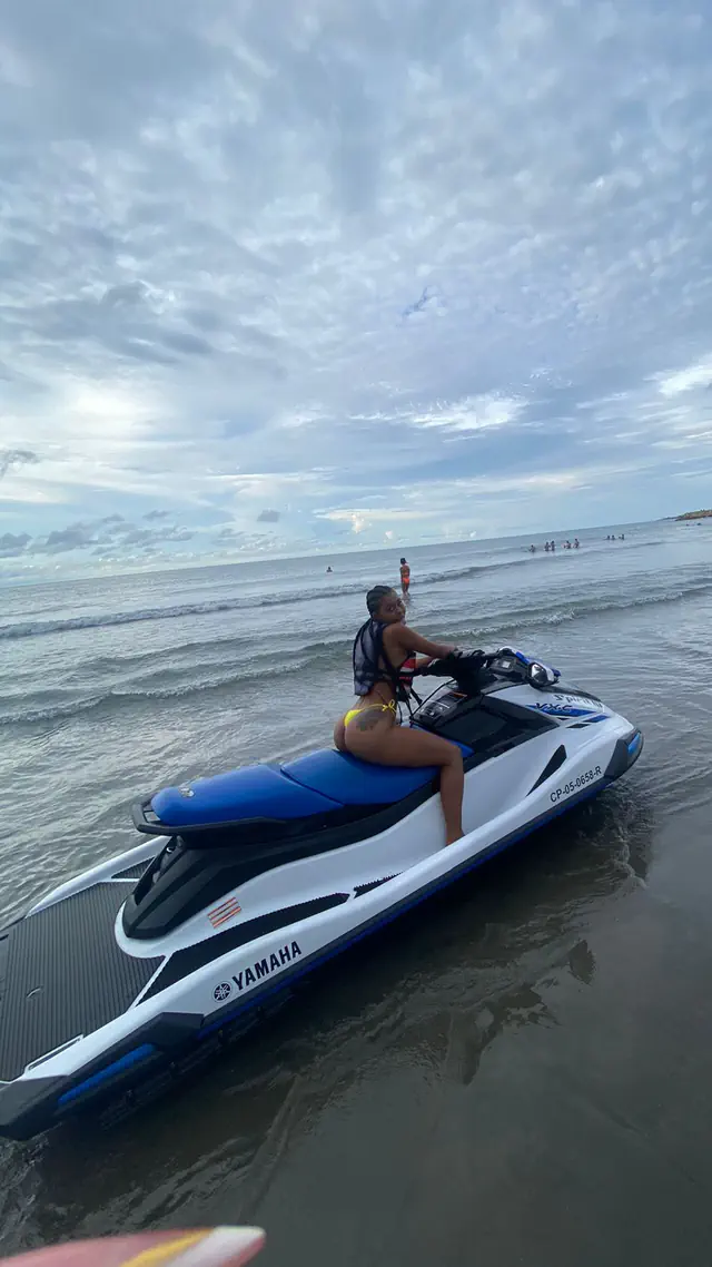 escort-media-755cf6ac-386c-48ab-9f6d-5fbe9717f638