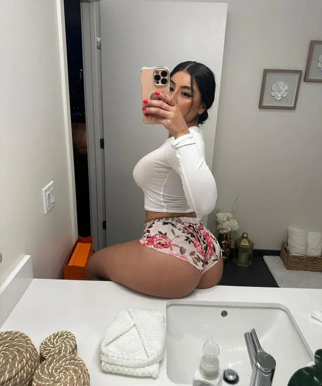 escort-media-7595d362-8d0b-43f6-8655-516bc521e54d