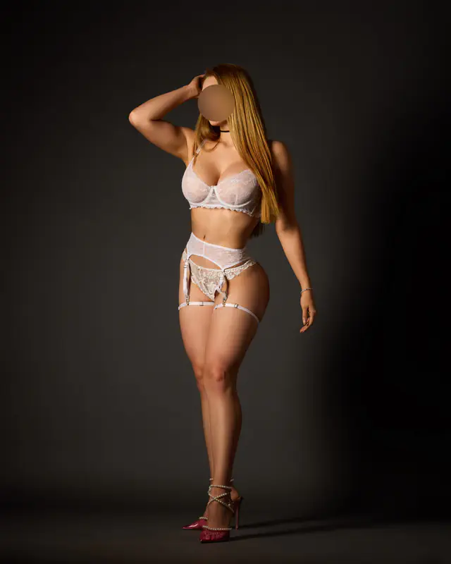 escort-media-75f8a725-5089-40c8-87ea-d9044e80a77a