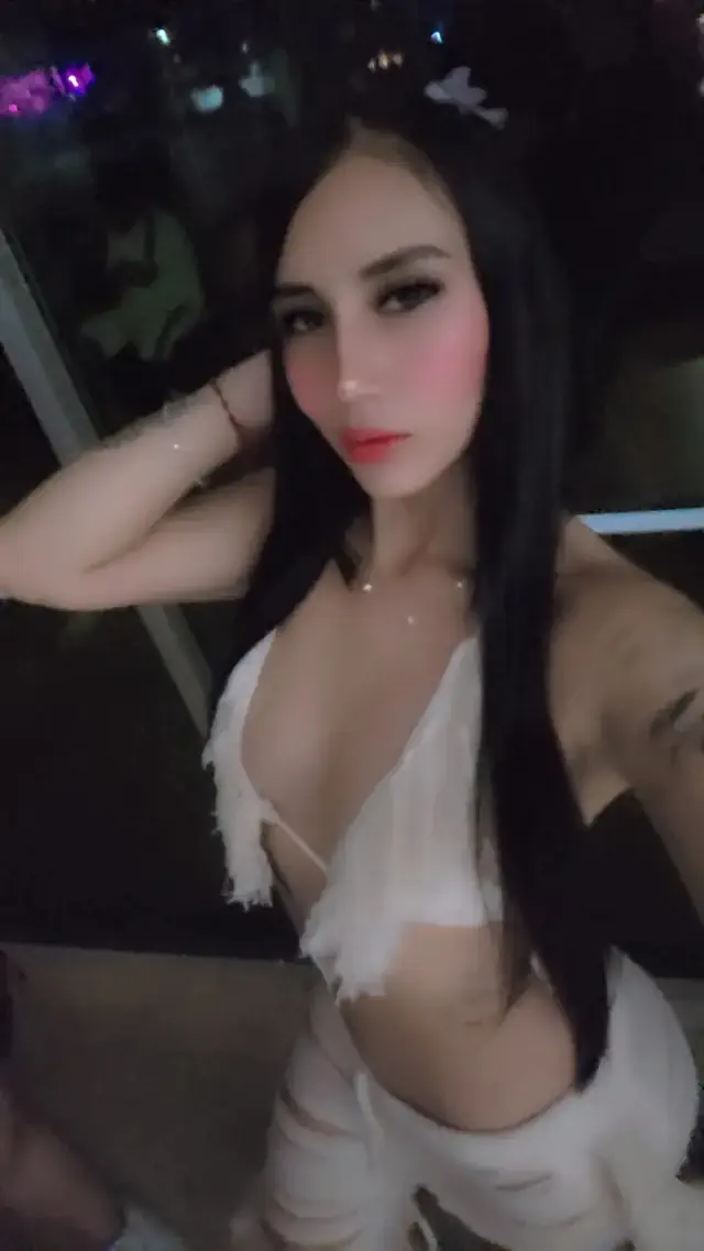 escort-media-763d9379-2fa2-4fb2-8abc-fa202162160a