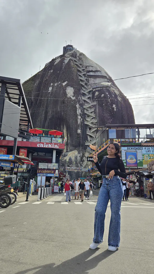 escort-media-7667031d-4ebe-4c89-9023-b18fb9fcd975