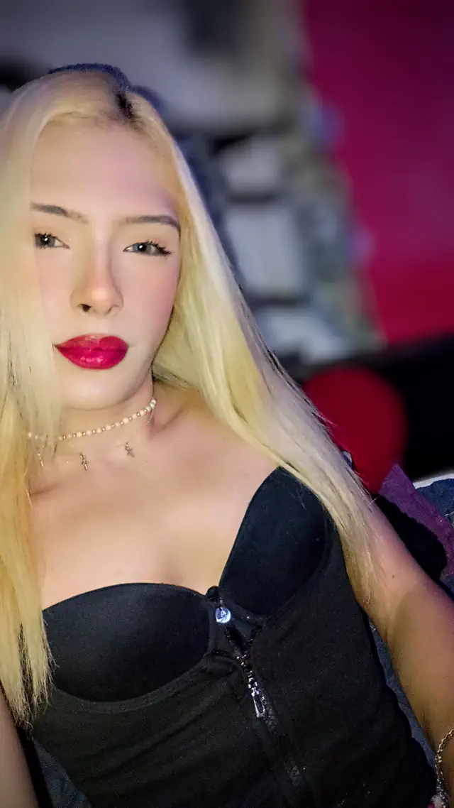 escort-media-779983d4-32ed-4947-b254-04e94c1ac5be