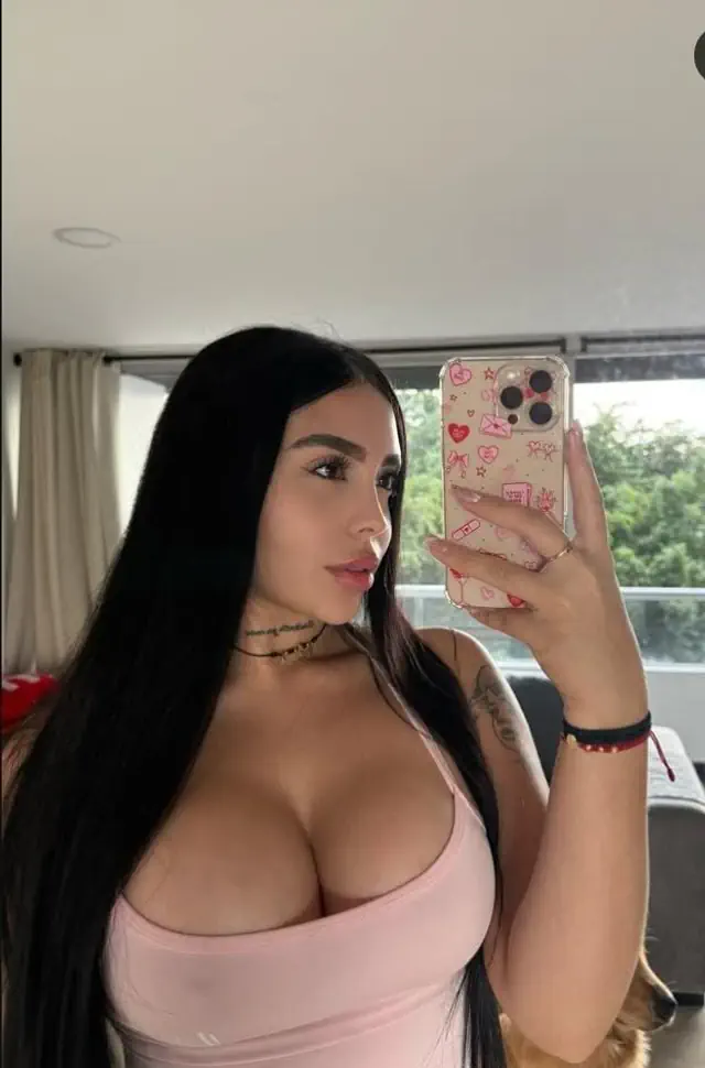 escort-media-77e3aef2-db2f-4a72-8f6e-e87825ae3d22