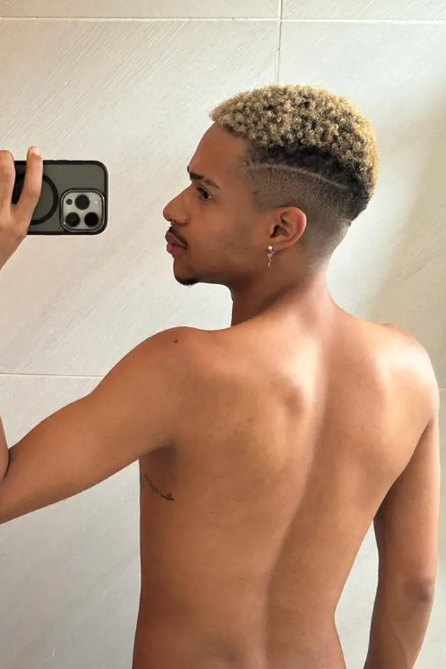 escort-media-77f84499-1472-4363-8eee-9af558db56fb