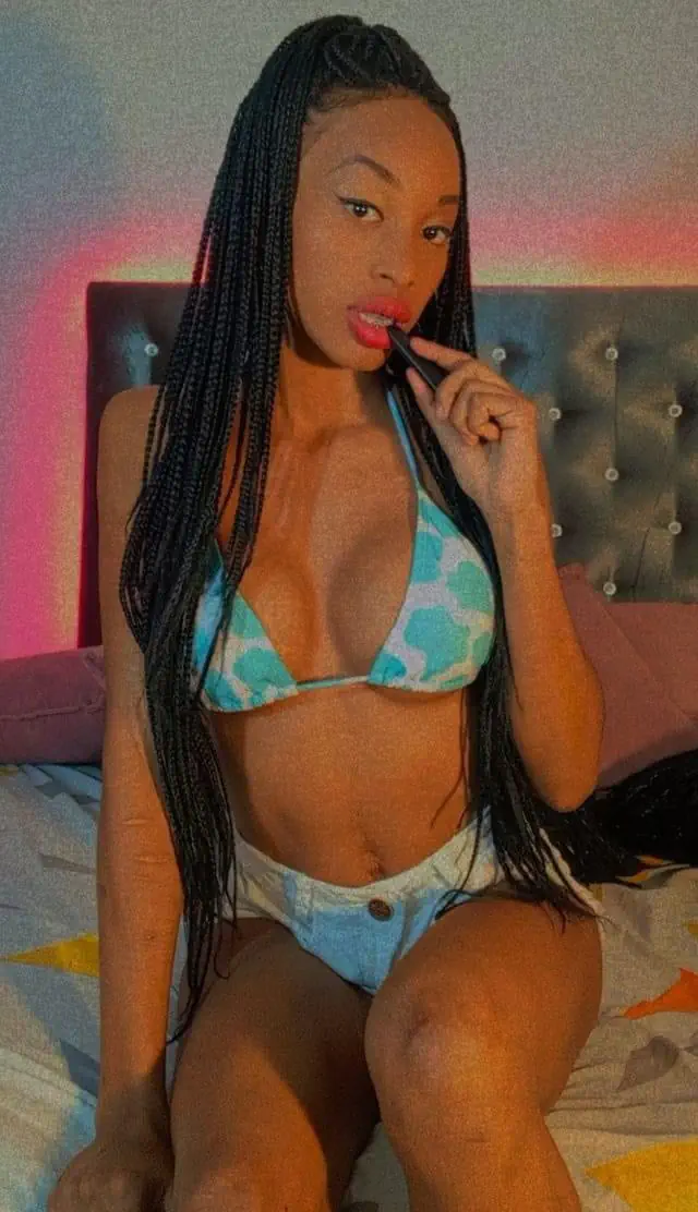 escort-media-77fa9f92-bdf3-43c1-3b6a-2311c4ffc700