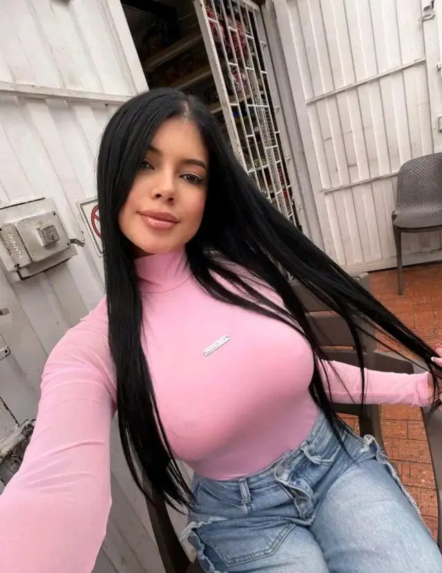 escort-media-78af1b5a-5b74-4dbd-96d5-9b17b75e3b59