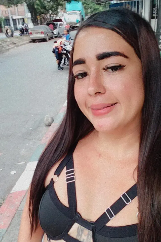 escort-media-79b8c9a9-e6f8-4371-af9f-c8cad19f9508