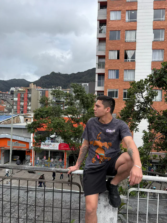 escort-media-7a2b859a-4392-4cbe-a28d-ef42d681a041