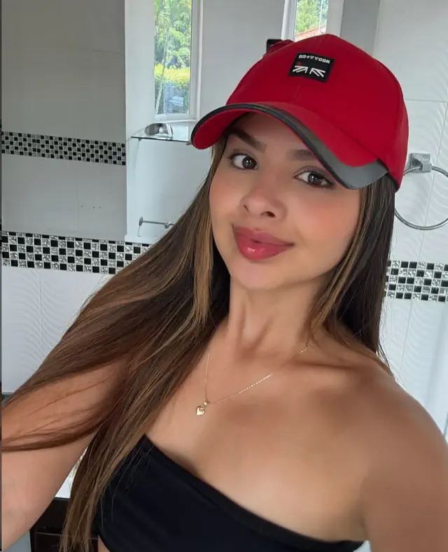 escort-media-7abaa354-04cf-40f3-b3ec-5c2f6862f42e