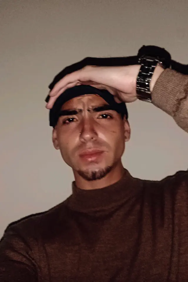 escort-media-7aed45d8-55c8-4e6e-b5c2-acbc75338dbf