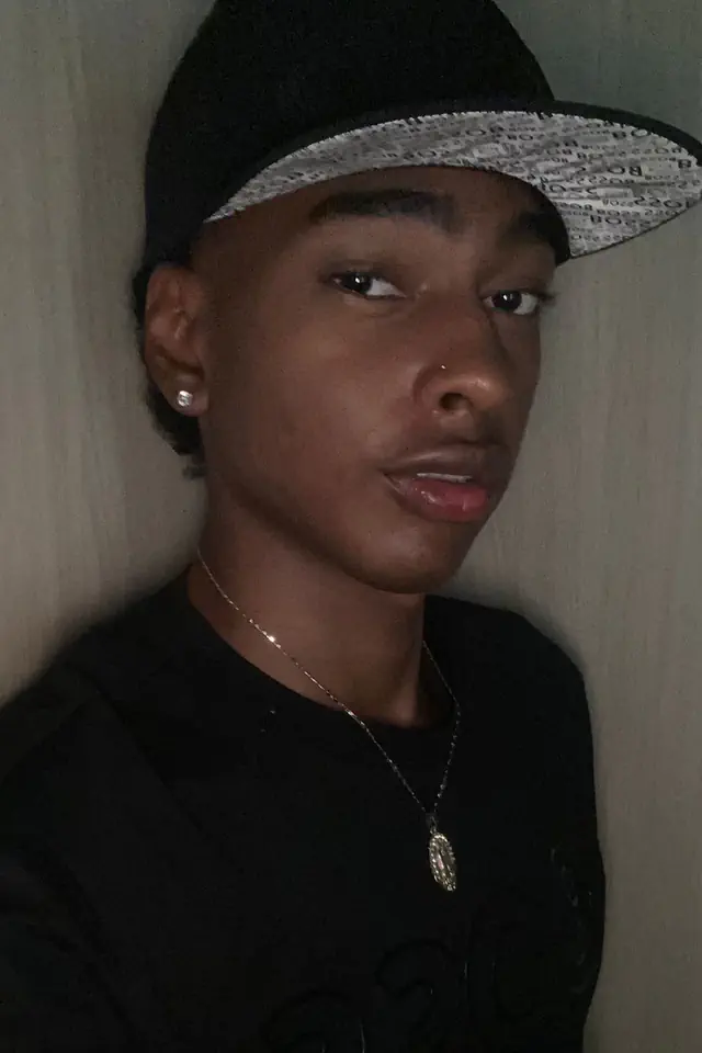 escort-media-7c209688-5f6e-4ced-b668-7bc6383bf038