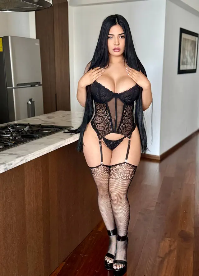 escort-media-7cd36abc-4ada-472b-9aaa-087e2d8cb78d