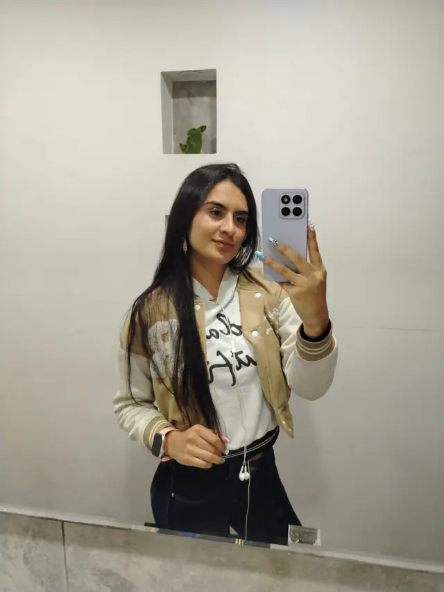 escort-media-7cf4033b-fa43-4357-b441-f7fd044a32e4