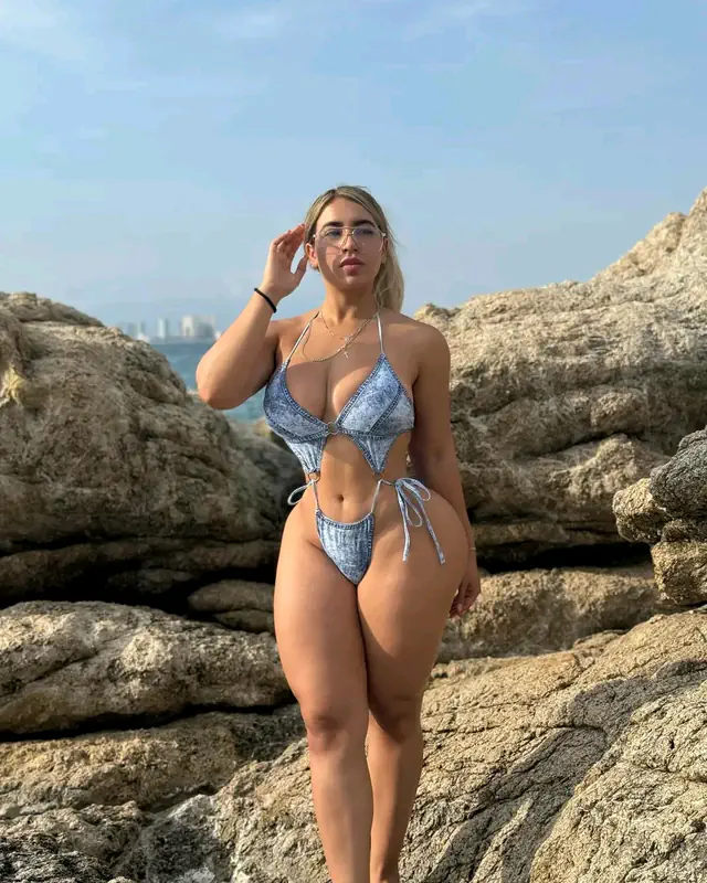 escort-media-7d27d019-c190-42e5-8a28-50b4c3d53534