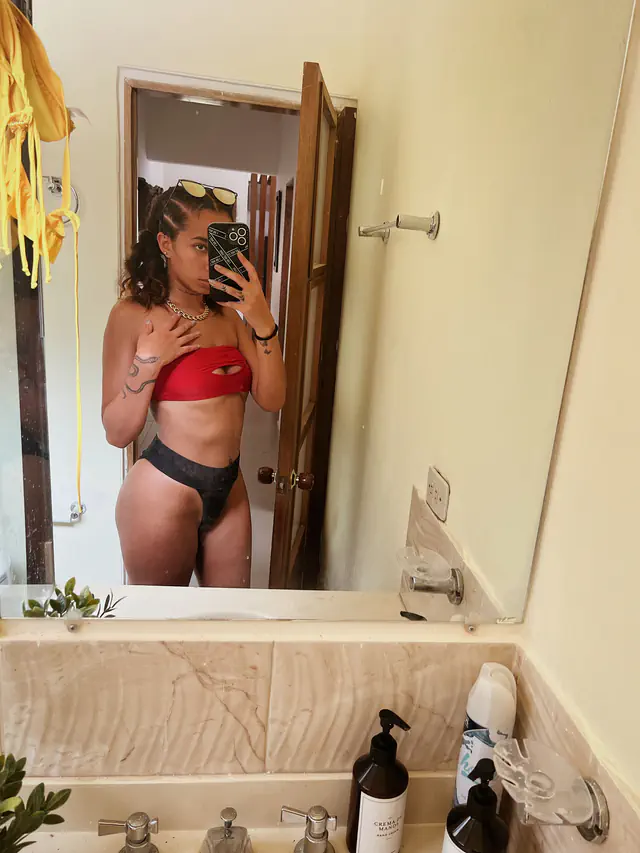 escort-media-7d77cb56-5dbe-45b9-a1c2-72192bee1372