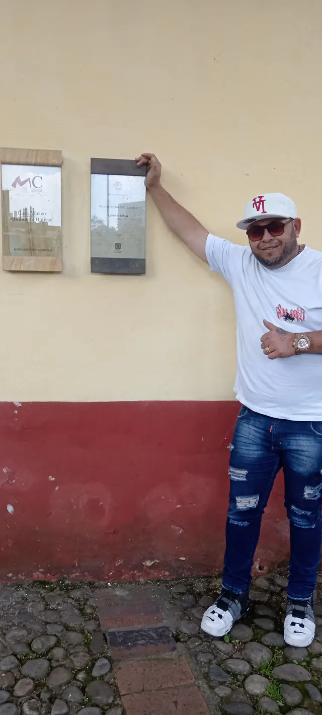 escort-media-7da93e07-6a22-49ca-acab-fe07d3afedcf