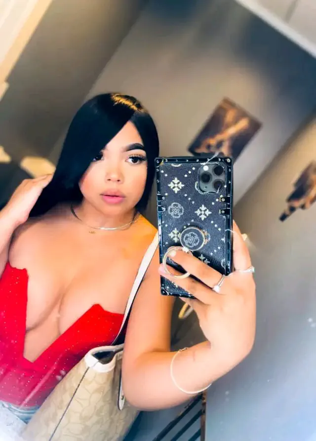 escort-media-7e421a31-228f-4b0c-82df-7c59d3910edc