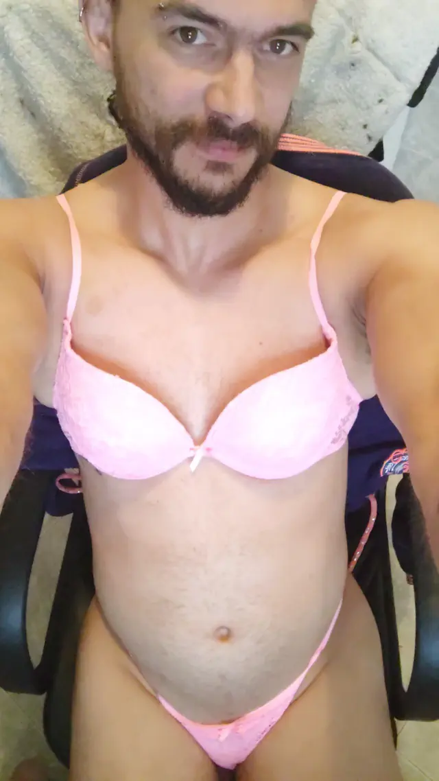 escort-media-7eb061b9-3f78-4339-93dc-fd4763b9b26c