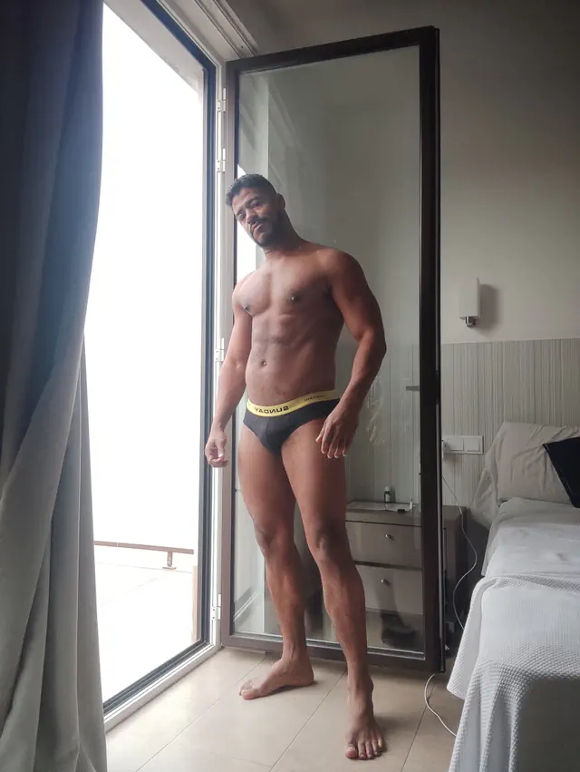 escort-media-7ef9d6ba-e07d-4c96-a723-0290f994fe82