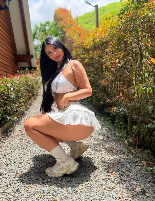 escort-media-7f3e6e69-9a1c-4047-a863-9b427429a9ea