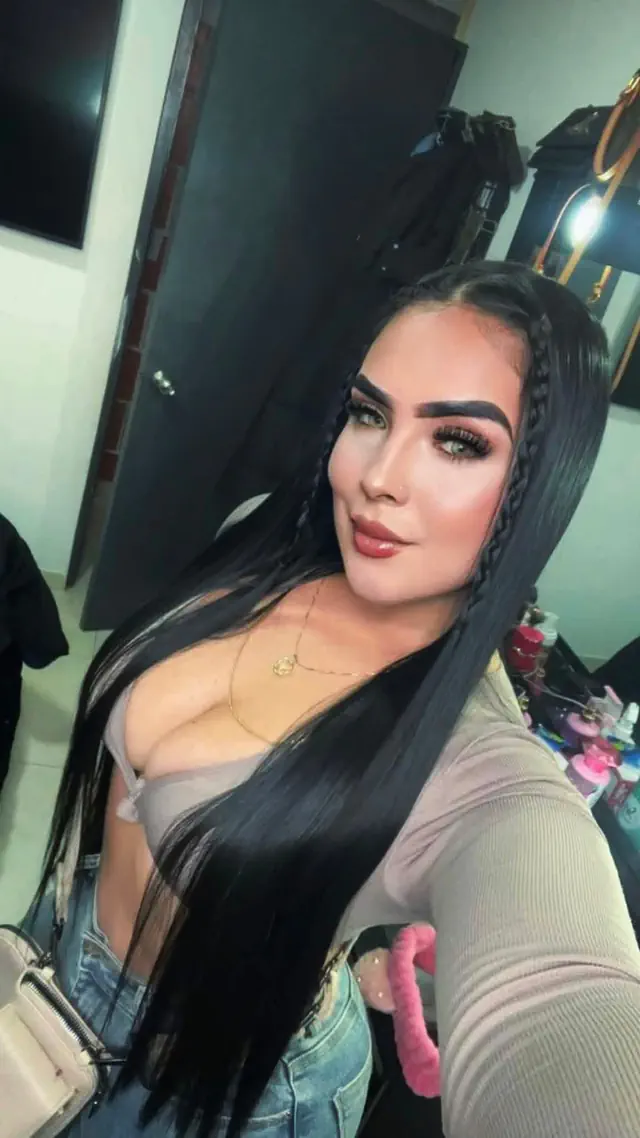 escort-media-7f7dec77-29b0-4523-8c61-772e73c50c68