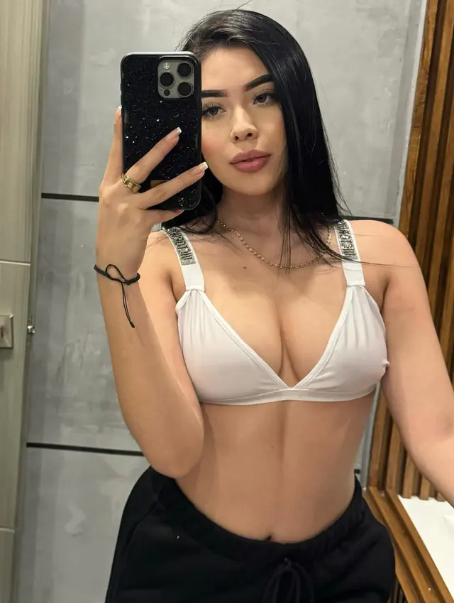 escort-media-7fd29a7e-8c6e-4d42-84f6-c0ab8adfb8d2