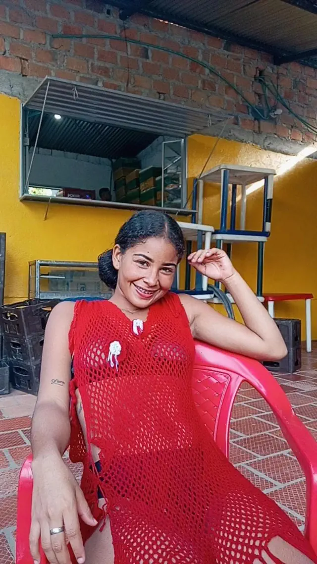 escort-media-80244a8b-b65c-47b2-ab9d-aef52ecebe19