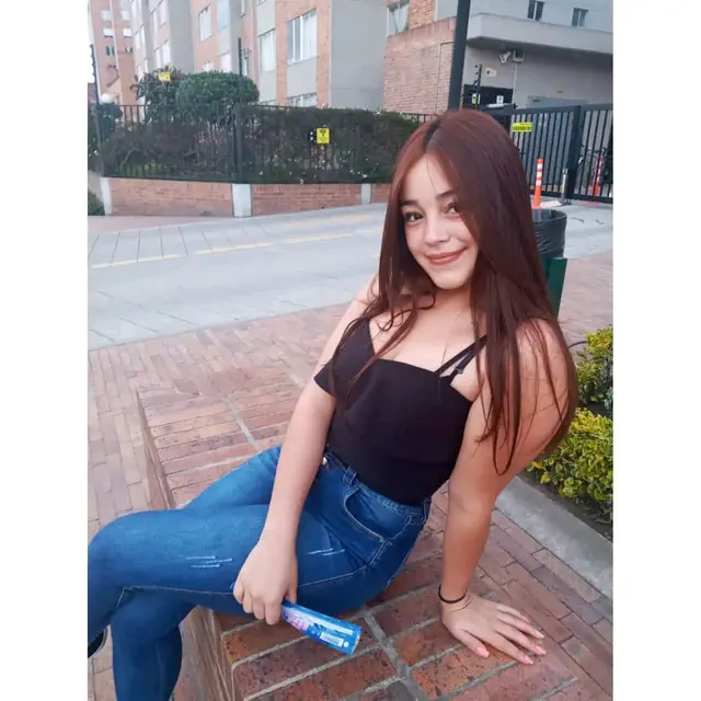 escort-media-80a85307-a835-4dc1-99b0-45a12f858945