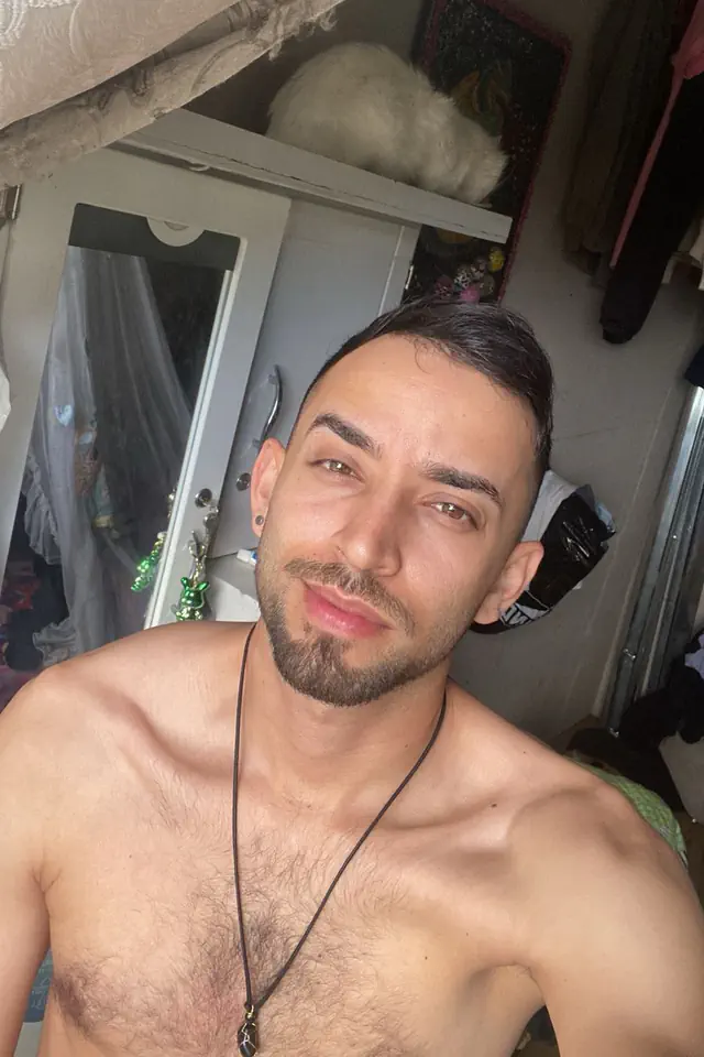 escort-media-811b4f25-863d-4b9a-ba7b-a1ac919682df