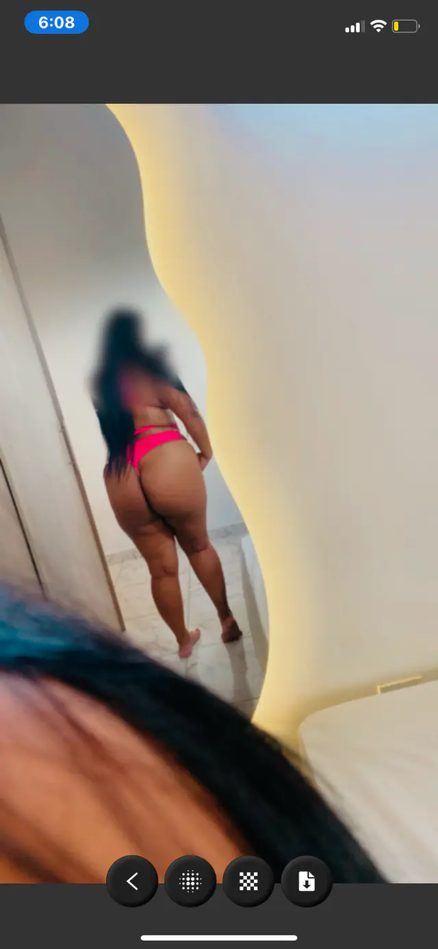 escort-media-814b92fe-f165-459e-82c7-81f8f826a62b