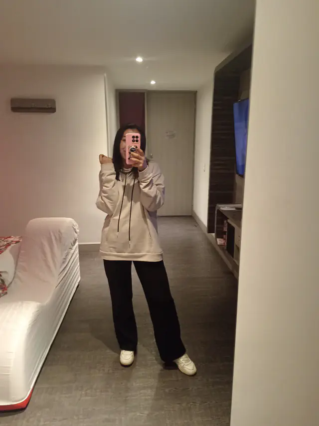 escort-media-81ea251e-51f9-4764-a654-7940a44dbd18