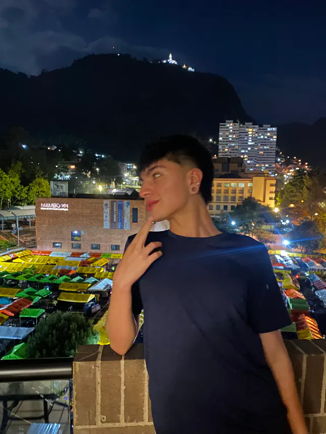 escort-media-824b8dc8-3b0b-4895-8228-626172b1fdc9