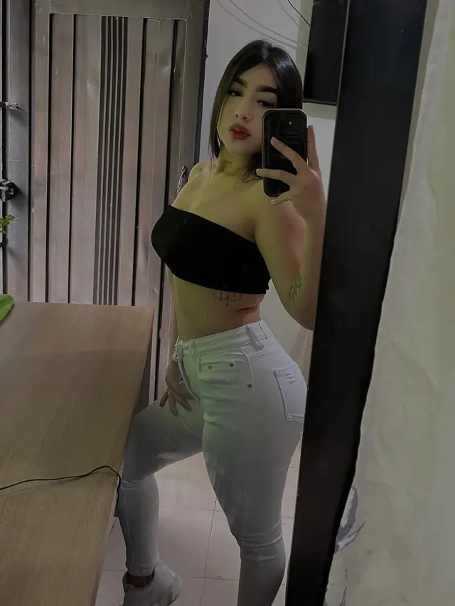 escort-media-825899cd-94e7-430c-9d2c-be8b66c6acb6