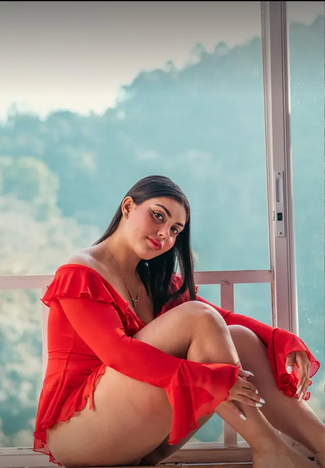 escort-media-82db0747-8e2c-4a18-b19e-3add9b288e03