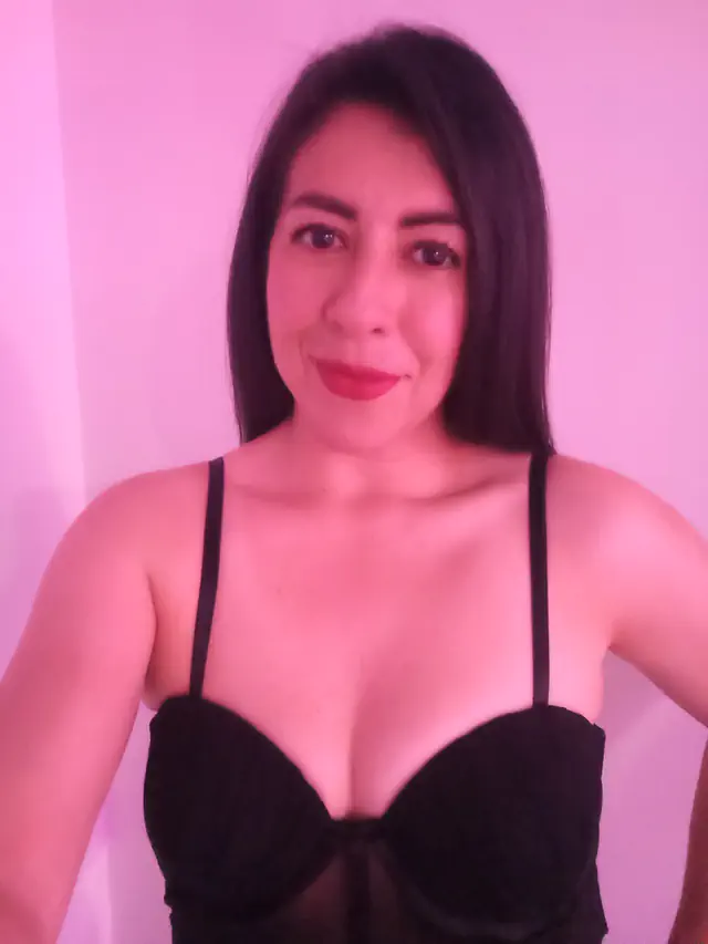 escort-media-8350db02-1106-47c5-9d63-c10be1bc045d