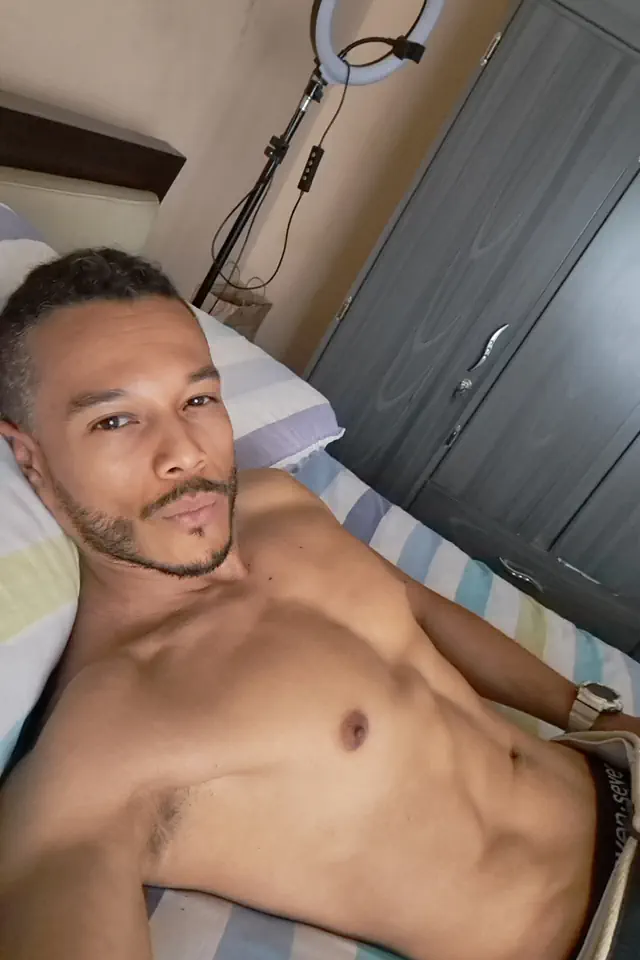 escort-media-86d35529-e240-49f8-91d3-dfcdc6ba8efc