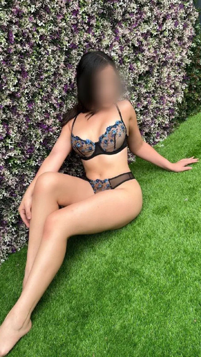 escort-media-873677ae-8063-411f-8dd0-bf9f2e9f7213