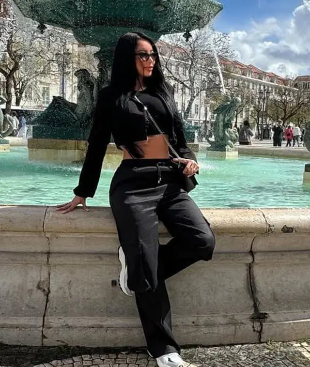 escort-media-8816c819-eb4c-4800-bec6-b4c7237e6711