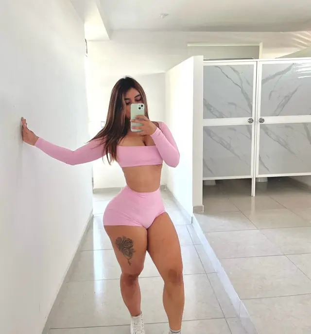 escort-media-8922d596-4e1d-42de-8ef7-9505a9aea987