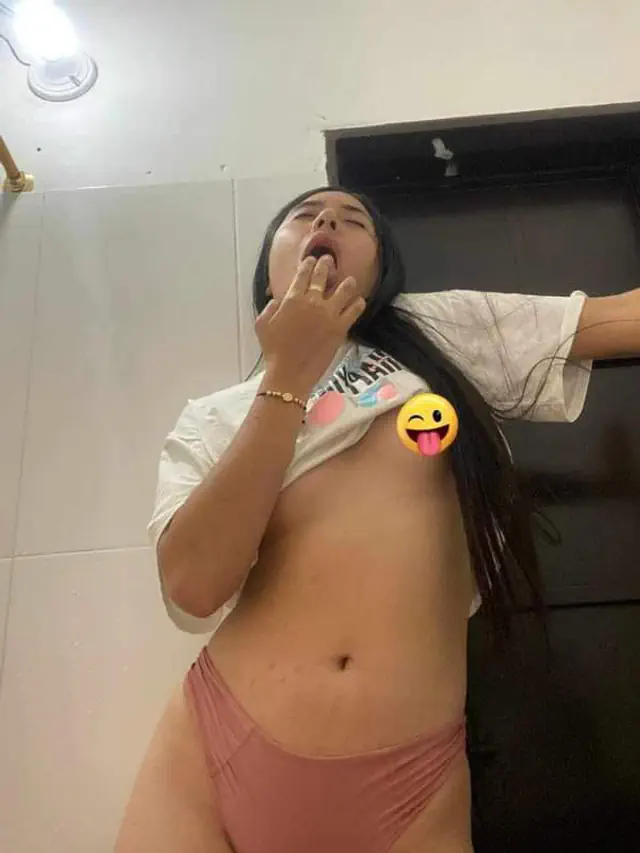 escort-media-8a7f8d12-4636-44c3-9b79-8c047df37760