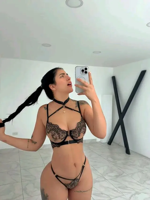 escort-media-8b903b5f-b738-4115-b062-82885d96b629