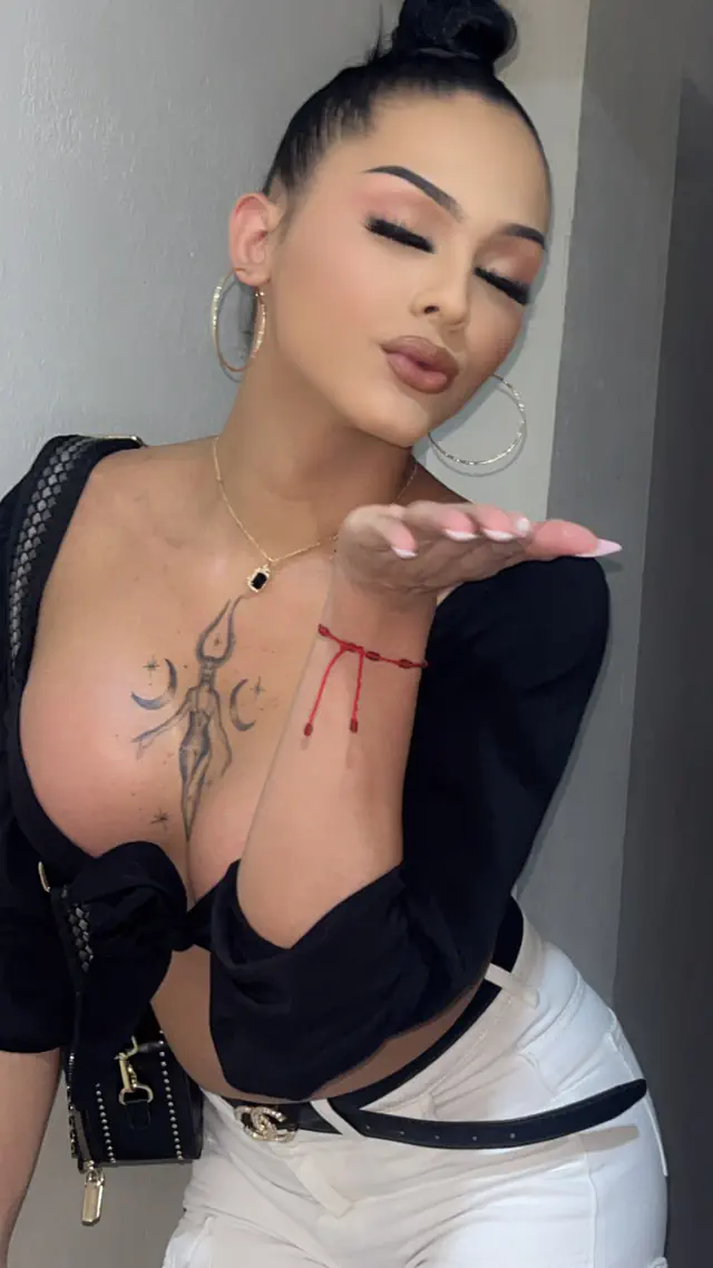 escort-media-8bf53bcf-d34b-4a50-b567-23d2d2c3531f