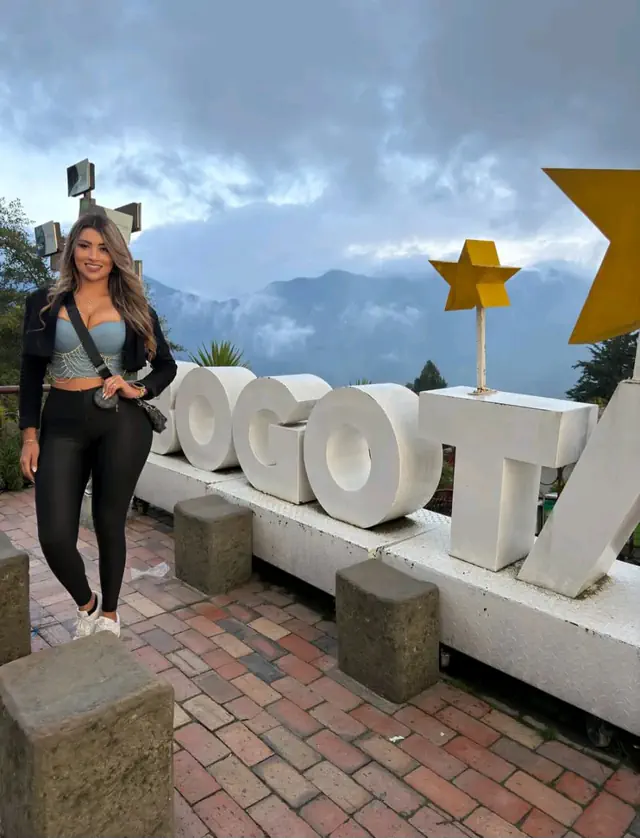 escort-media-8bff41b8-4eea-4b19-9ae2-abc47ceca113